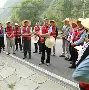 紧追在领头羊的身后，强敌对决令人期待的简单介绍